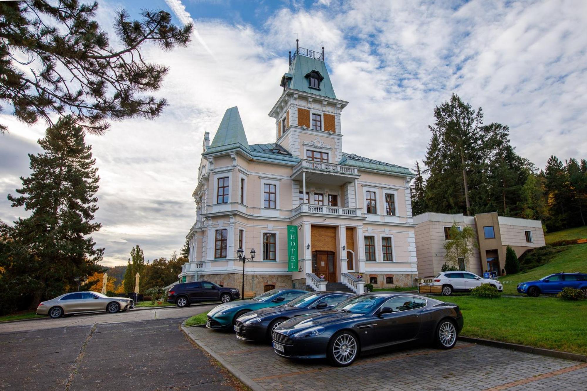 Chateau Cihelny Karlsbad Exterior foto