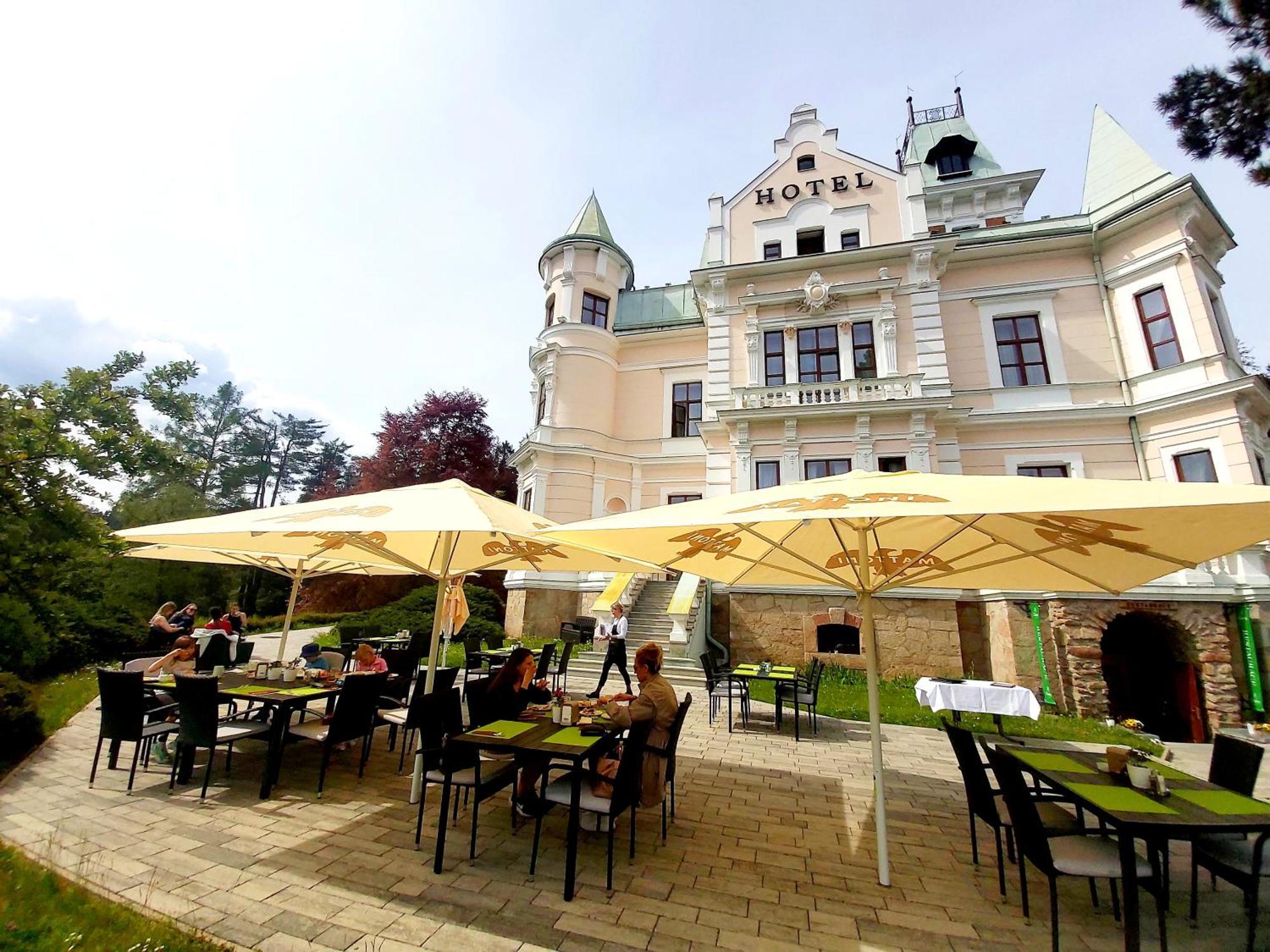 Chateau Cihelny Karlsbad Exterior foto