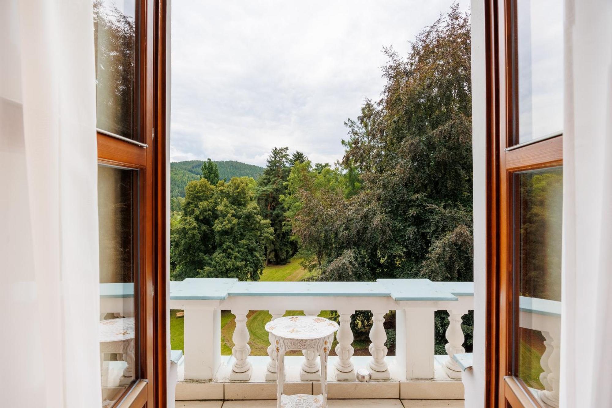 Chateau Cihelny Karlsbad Exterior foto